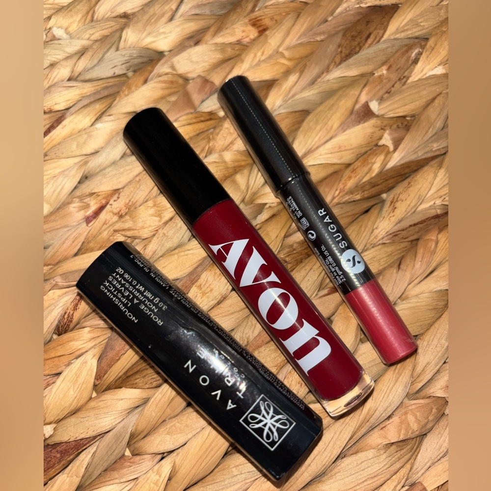 Avon & Sugar Bold Red and Pink Lip Gloss Trio Bundle. Never used